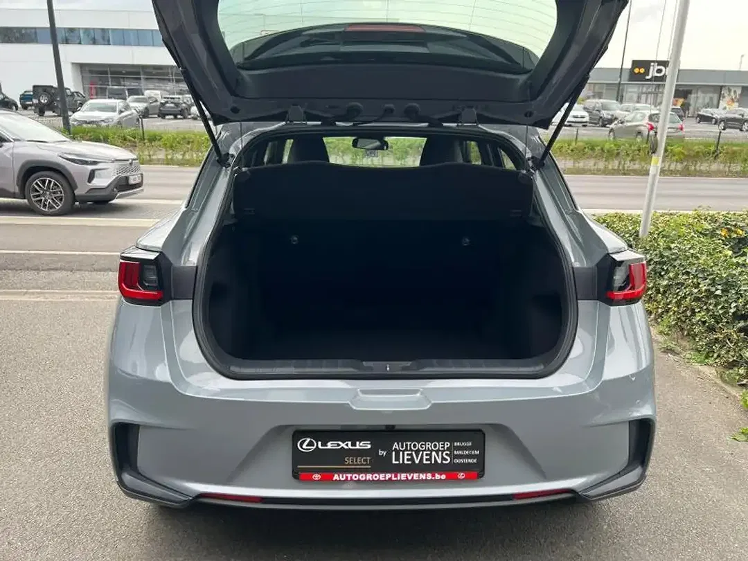 Lexus LBX 1.5 - Thumbnail 4