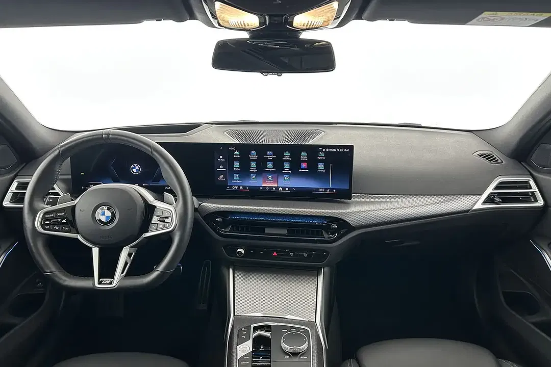 BMW 330 xDrive M Sport - Thumbnail 10