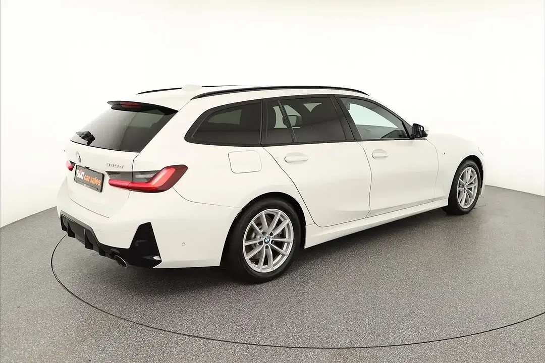 BMW 330 xDrive M Sport - Thumbnail 5