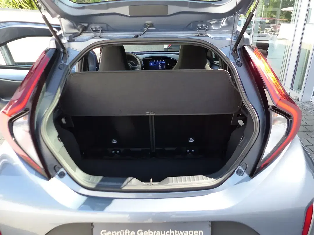 Toyota Aygo - Thumbnail 10