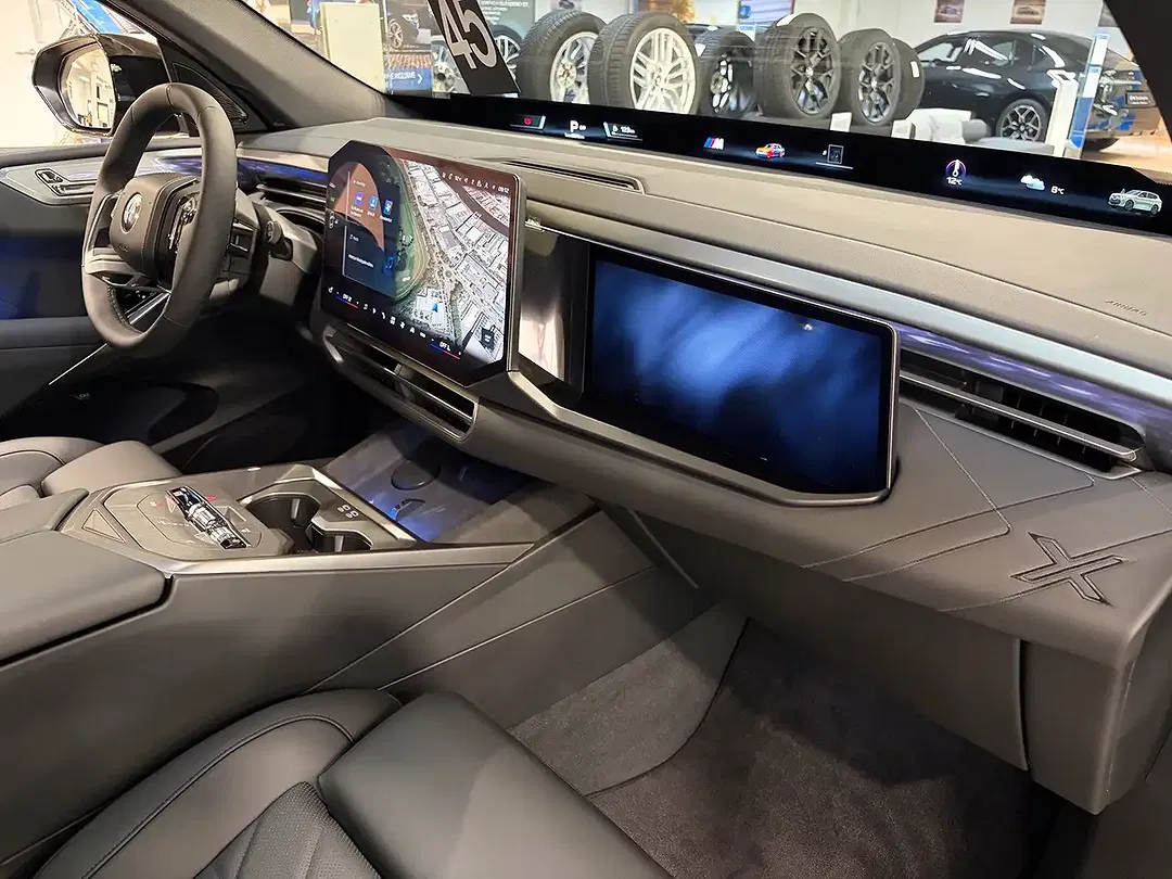 BMW X5 xDrive M - Thumbnail 22