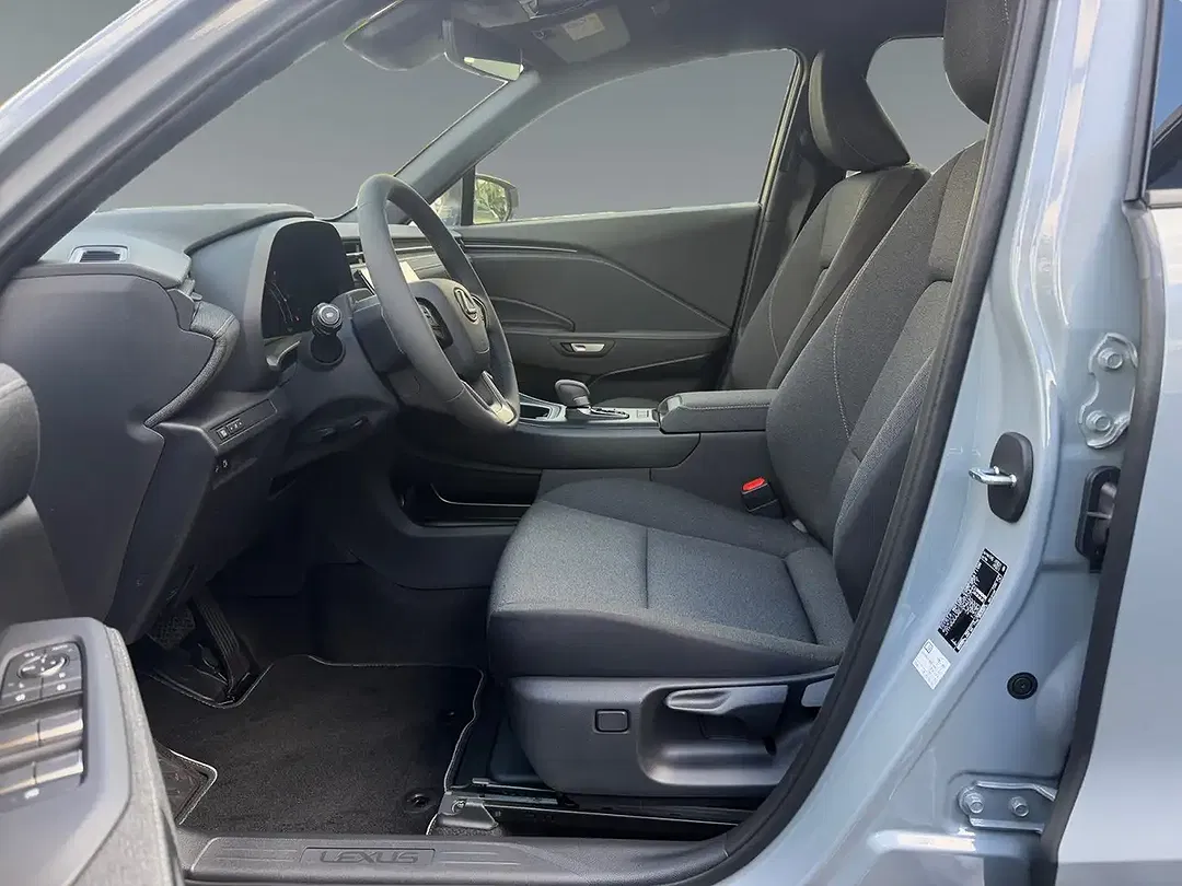 Lexus LBX 1.5 Hybrid - Thumbnail 9
