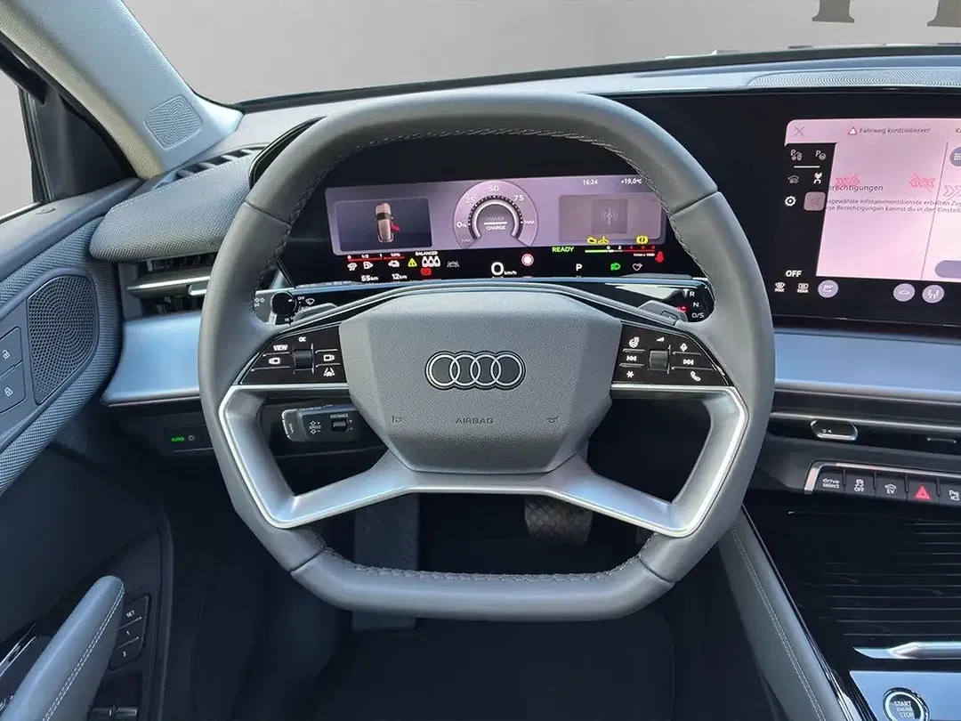 Audi Q3 - Thumbnail 11