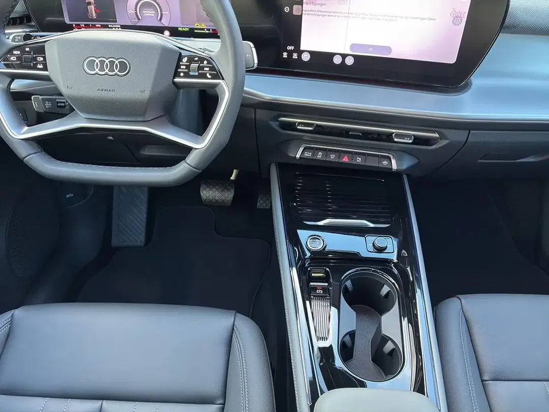 Audi Q3 - Thumbnail 13
