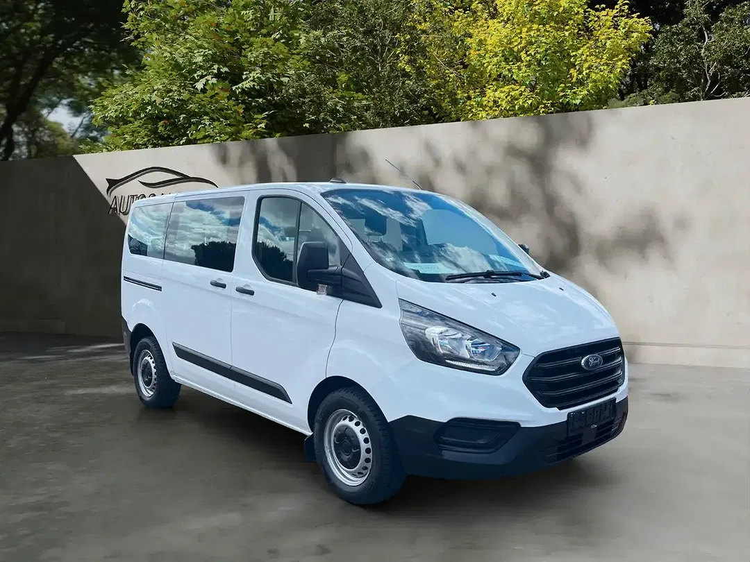 Ford Transit Custom - foto 1