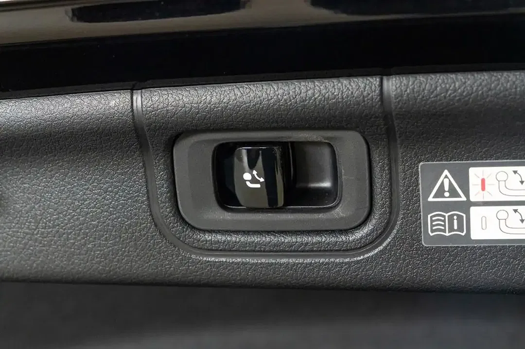 Mercedes-Benz C 180 Avantgarde - Thumbnail 12