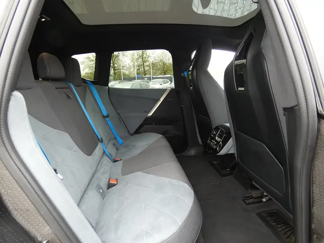 BMW iX xDrive - foto 8