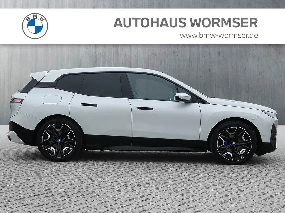 BMW iX xDrive - Thumbnail 5