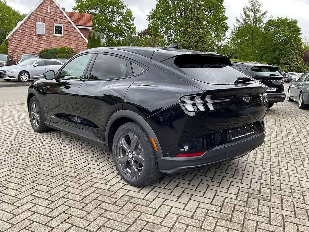 Ford Mustang Mach-E Standard Range - Thumbnail 7