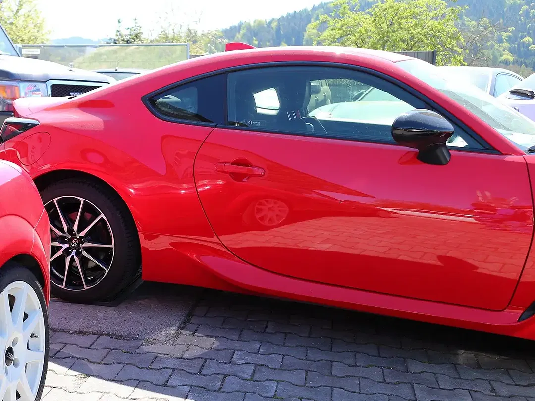 Toyota GR86 - Thumbnail 9