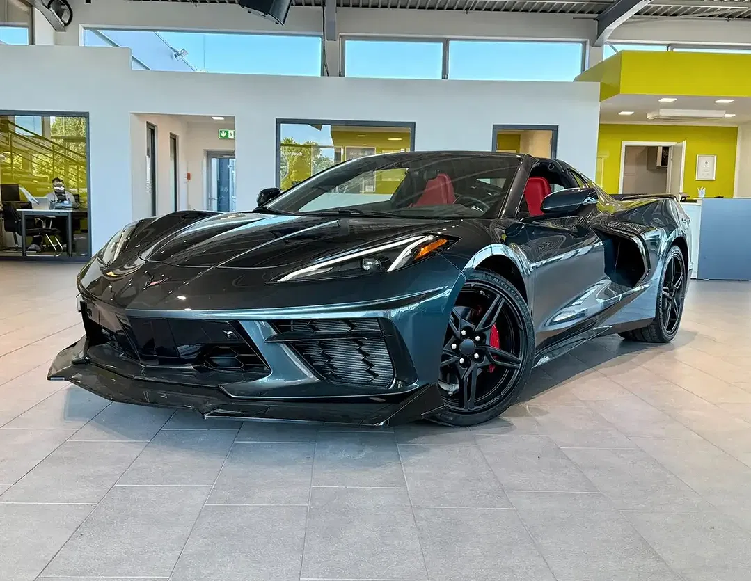 Corvette C8 Coupe Stingray 2LT - foto 1