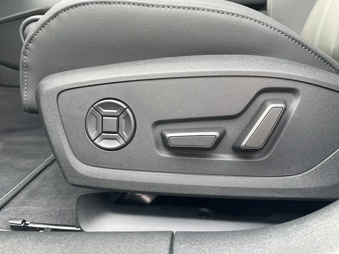 Audi A6 S tronic quattro Avant S line - Thumbnail 13