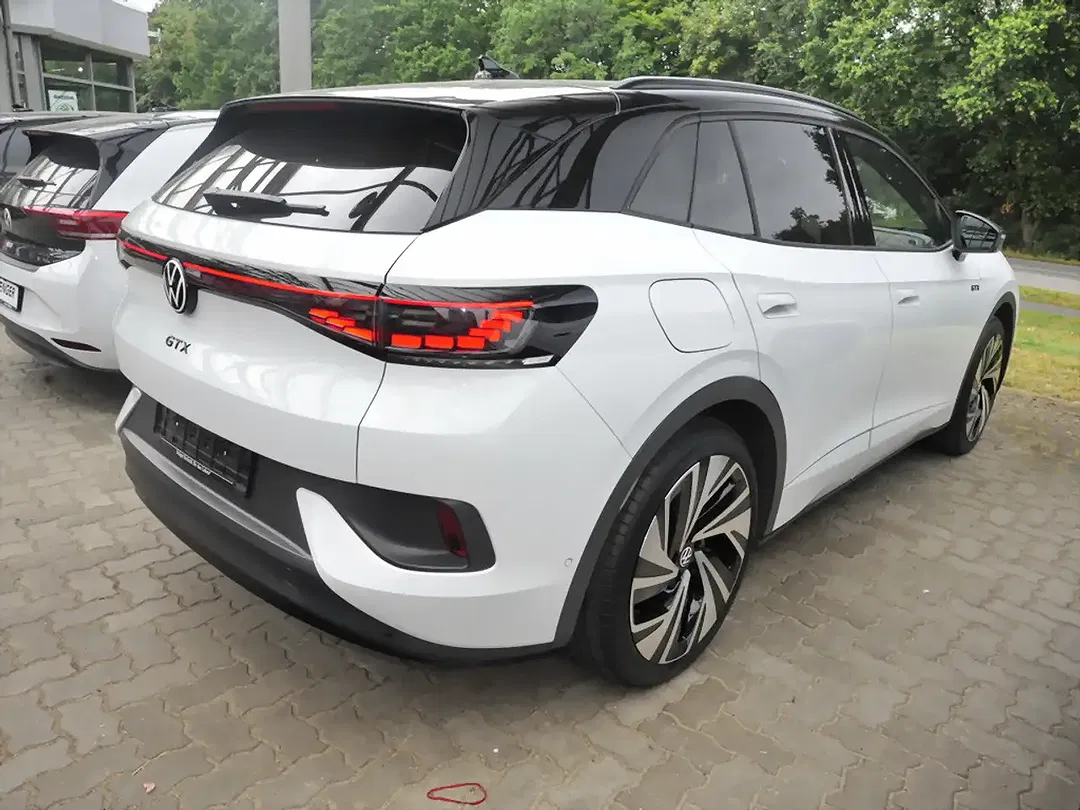 Volkswagen ID.4 4Motion - Thumbnail 4
