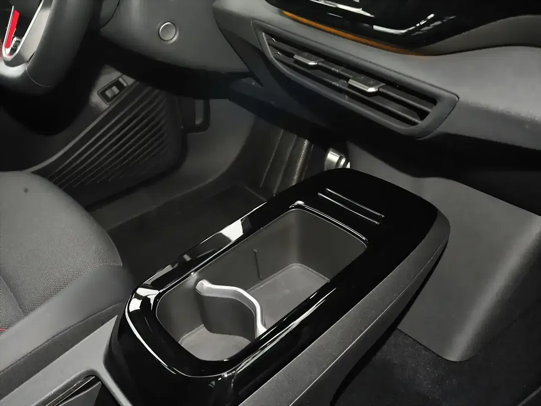 Volkswagen ID.4 4Motion - Thumbnail 9