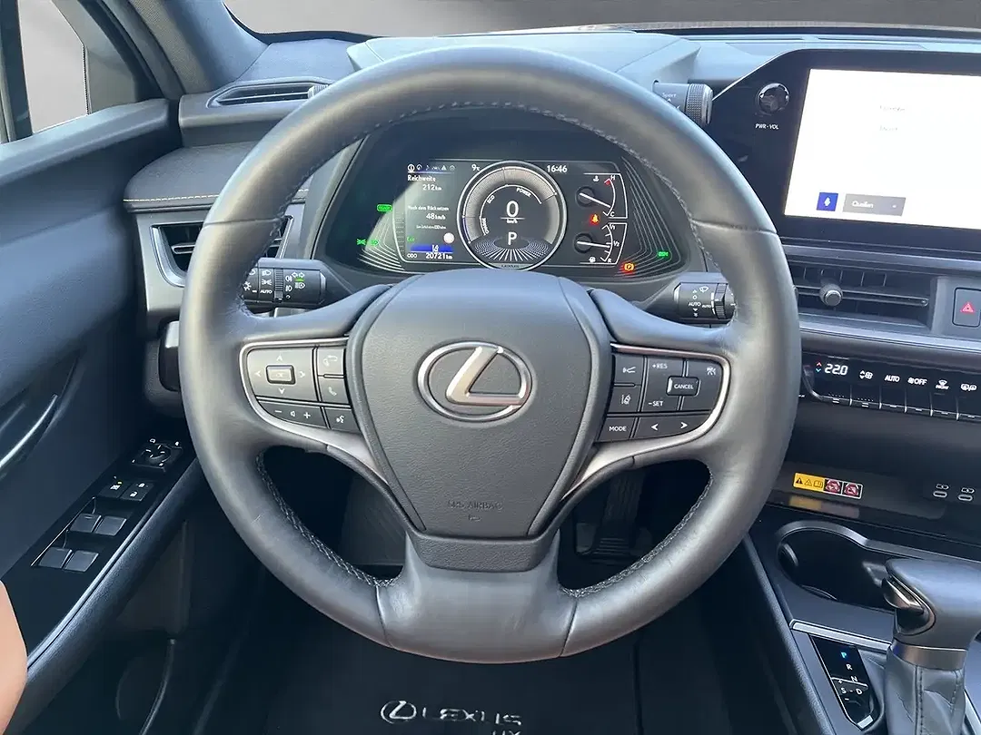 Lexus UX 250h Executive Premium - Thumbnail 10