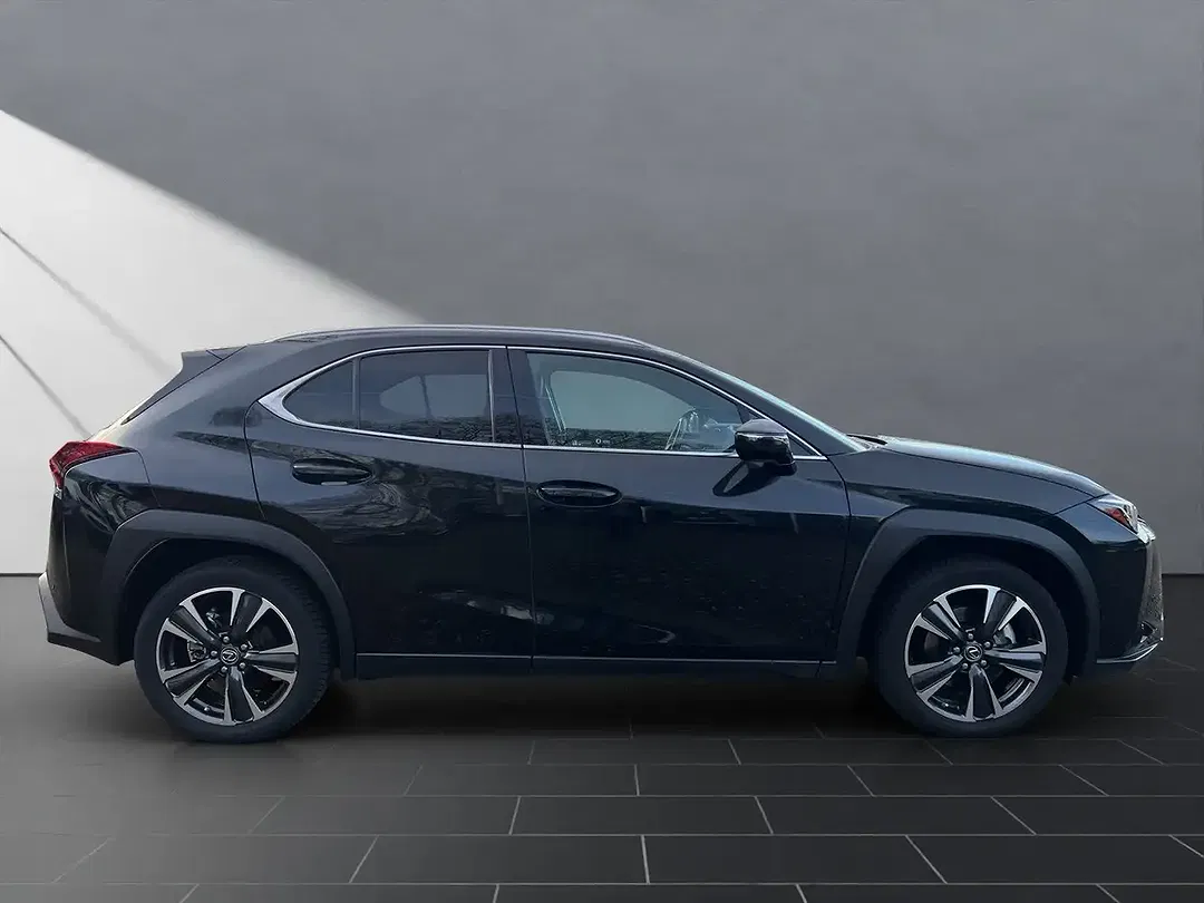 Lexus UX 250h Executive Premium - Thumbnail 6