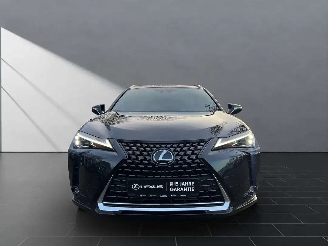 Lexus UX 250h Executive Premium - Thumbnail 8