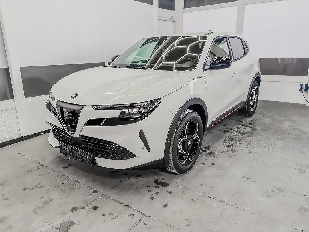 Alfa Romeo Junior 1.2 Ibrida Speciale - foto 1