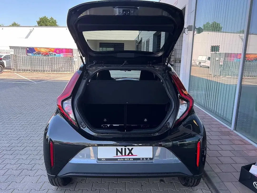 Toyota Aygo X Teamplayer - Thumbnail 10