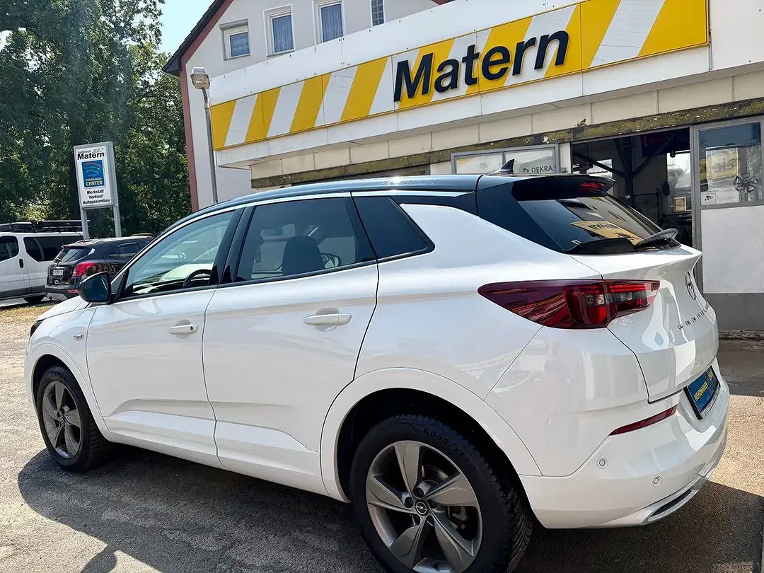 Opel Grandland X Elegance - Thumbnail 3