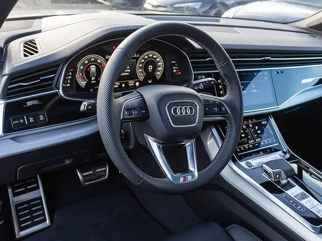 Audi Q7 55 TFSI quattro S line - Thumbnail 9