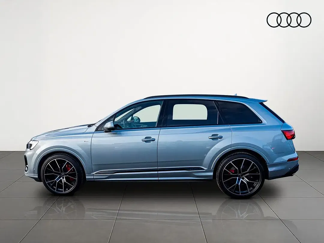 Audi Q7 55 TFSI quattro S line - Thumbnail 3