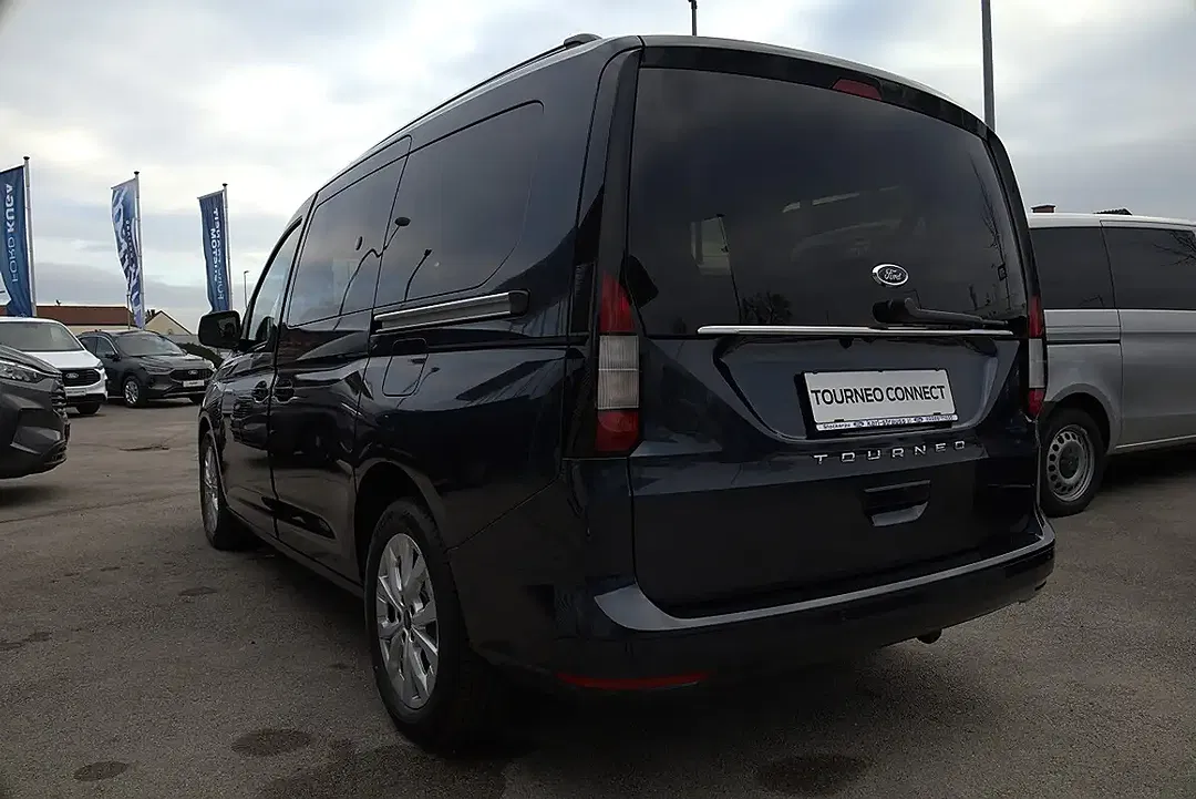 Ford Grand Tourneo 2.0 EcoBlue AUT Titanium - Thumbnail 3