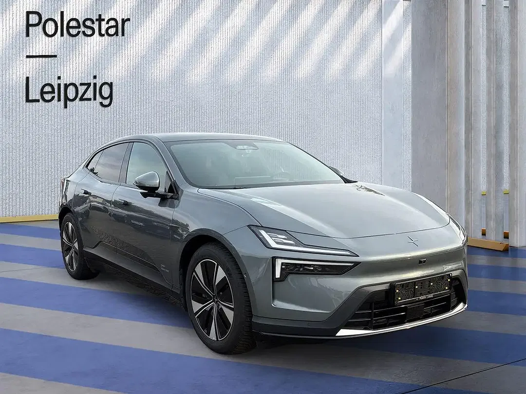 Polestar 4 Long Range - Thumbnail 7