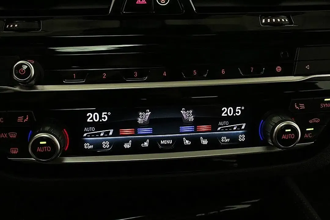 BMW 520 Luxury Line - Thumbnail 11