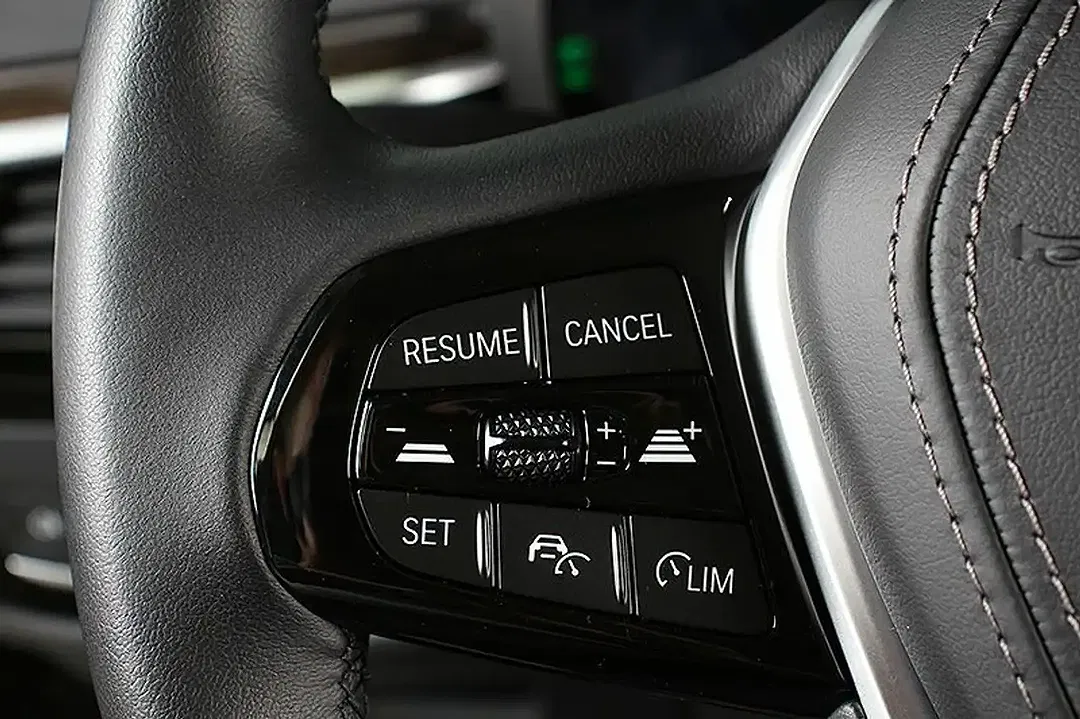 BMW 520 Luxury Line - Thumbnail 13