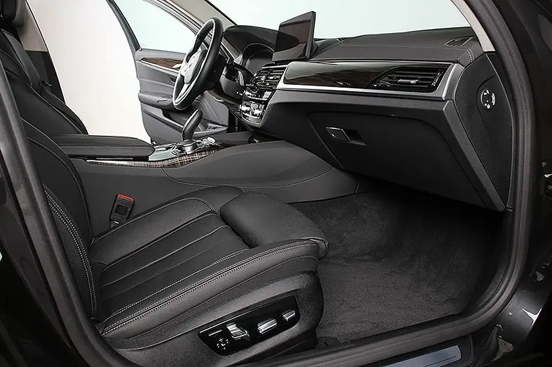 BMW 520 Luxury Line - Thumbnail 5