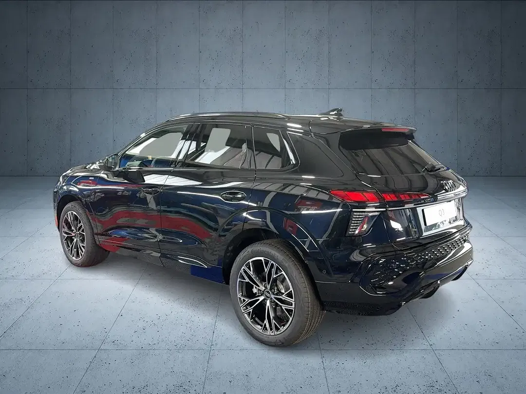 Audi Q3 - Thumbnail 3