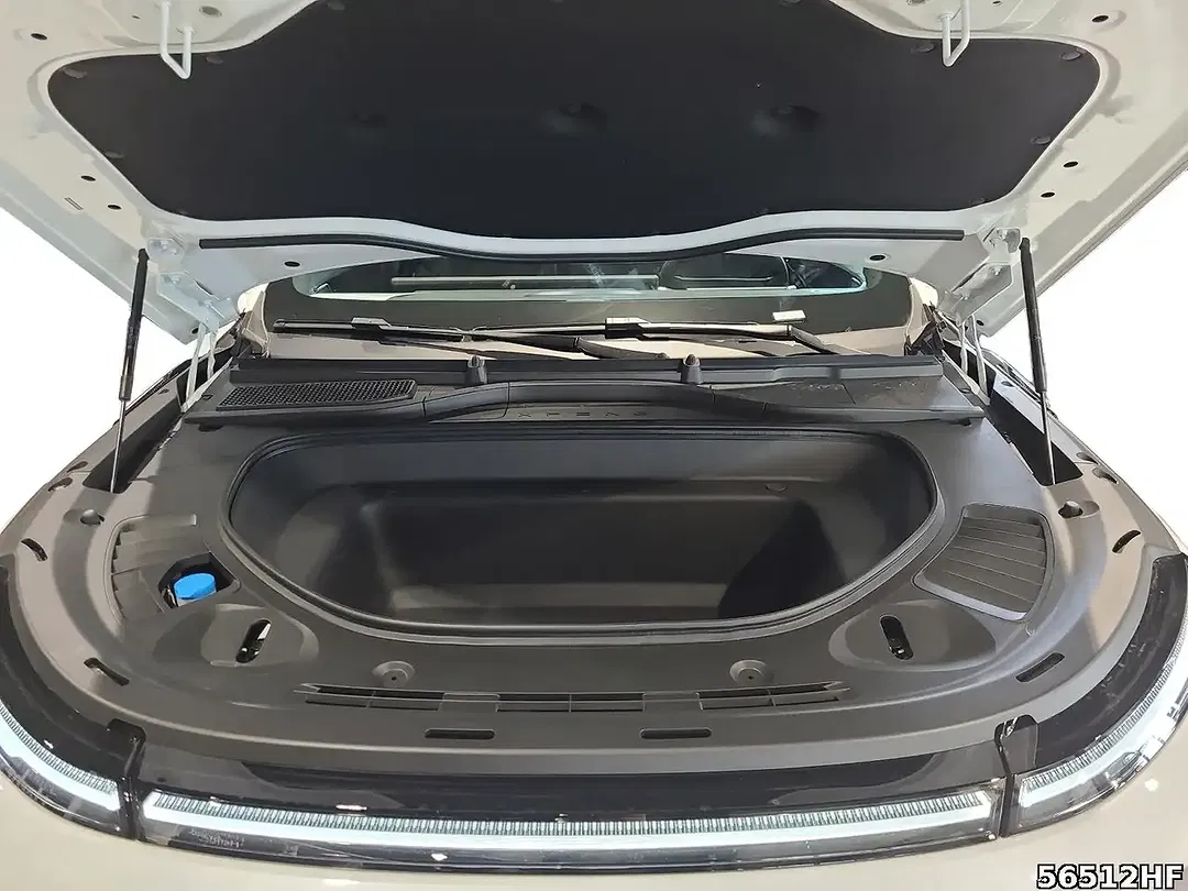 Xpeng G9 AWD Performance - Thumbnail 6