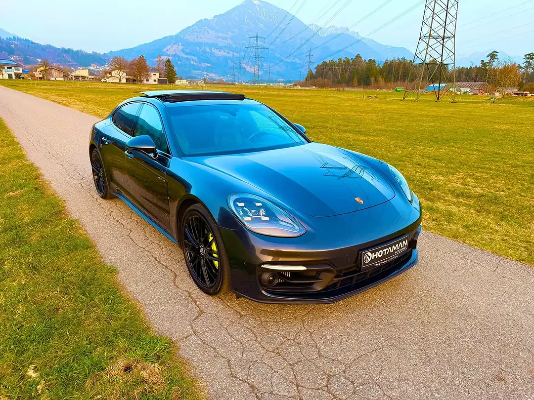 Porsche Panamera E-Hybrid 4 - Thumbnail 10