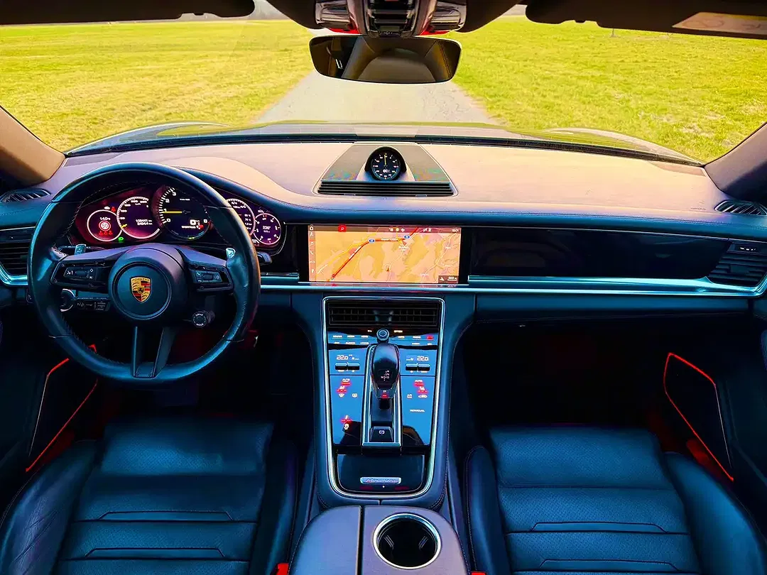 Porsche Panamera E-Hybrid 4 - Thumbnail 13