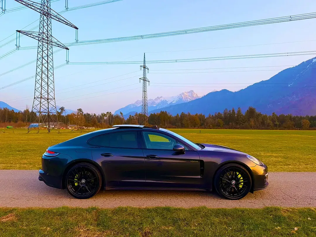 Porsche Panamera E-Hybrid 4 - Thumbnail 9