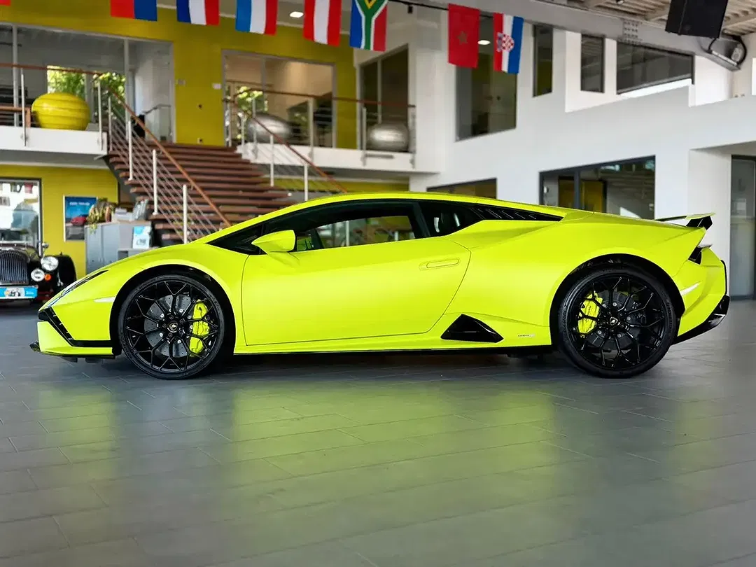 Lamborghini Huracán Tecnica - Thumbnail 3