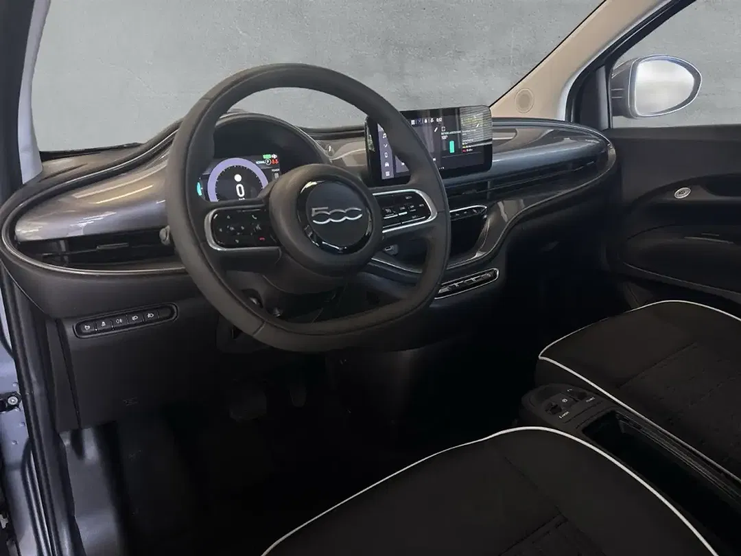 Fiat 500e - Thumbnail 9