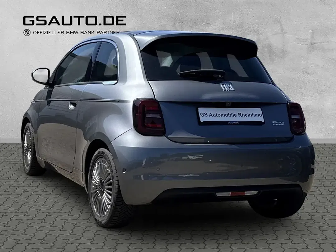 Fiat 500e - Thumbnail 3