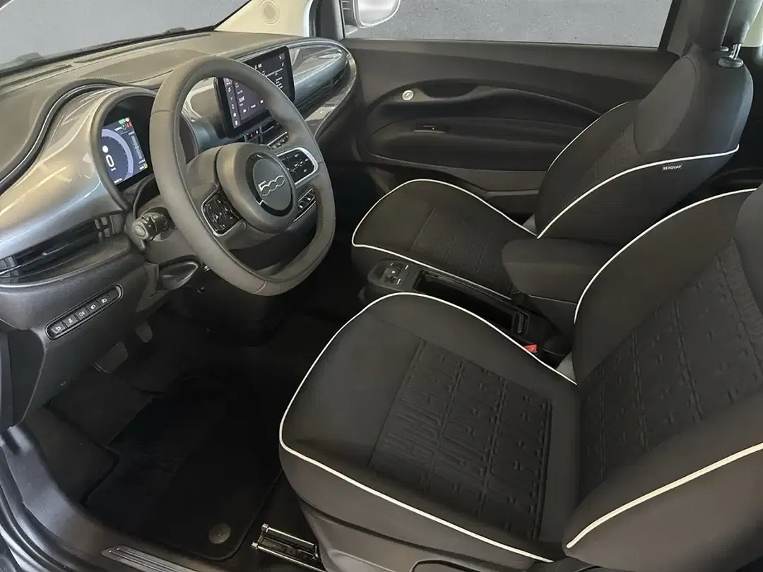 Fiat 500e - Thumbnail 8
