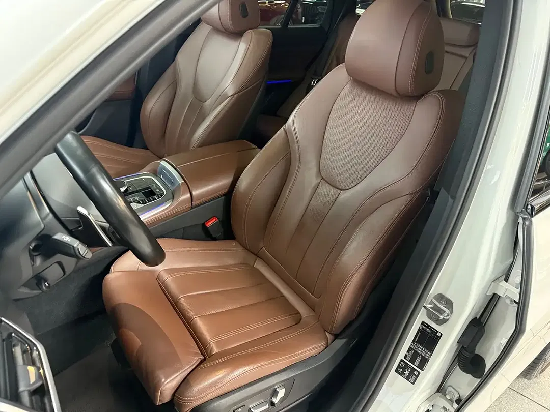 BMW X5 M - Thumbnail 5