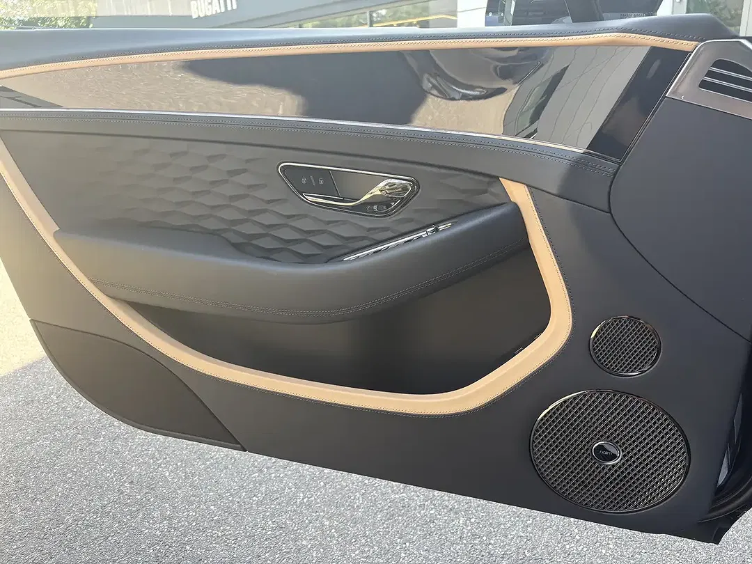 Bentley Continental Mulliner - Thumbnail 8