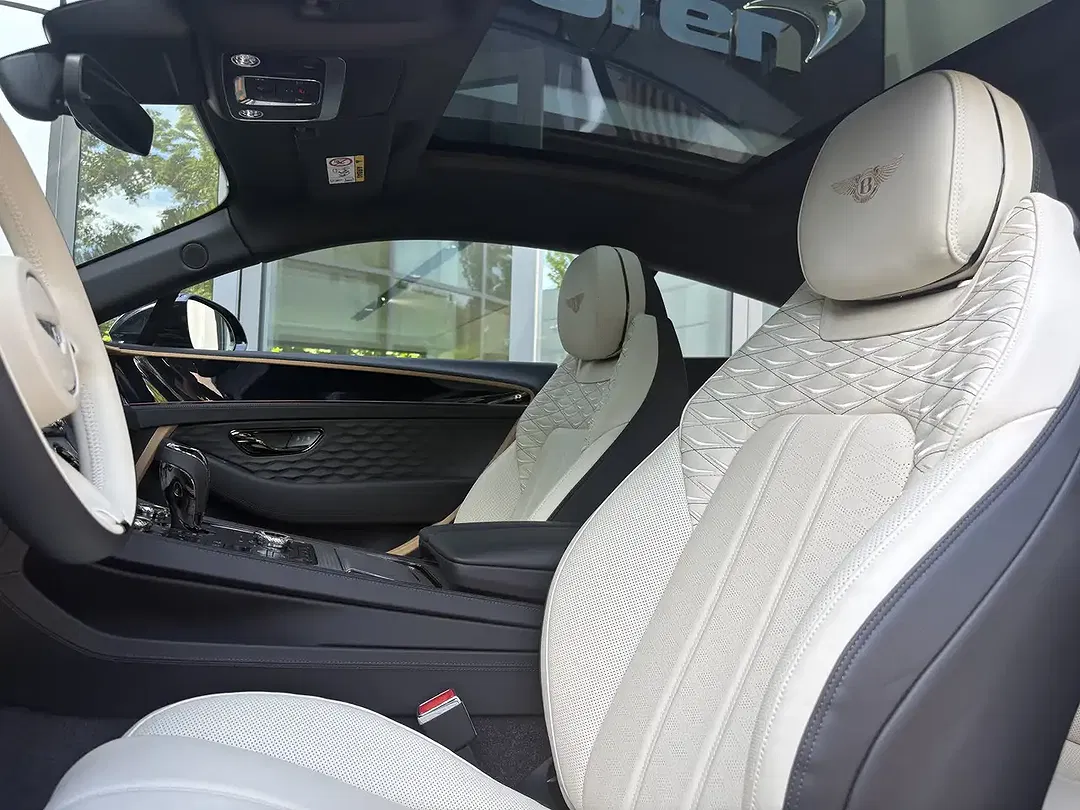 Bentley Continental Mulliner - Thumbnail 9