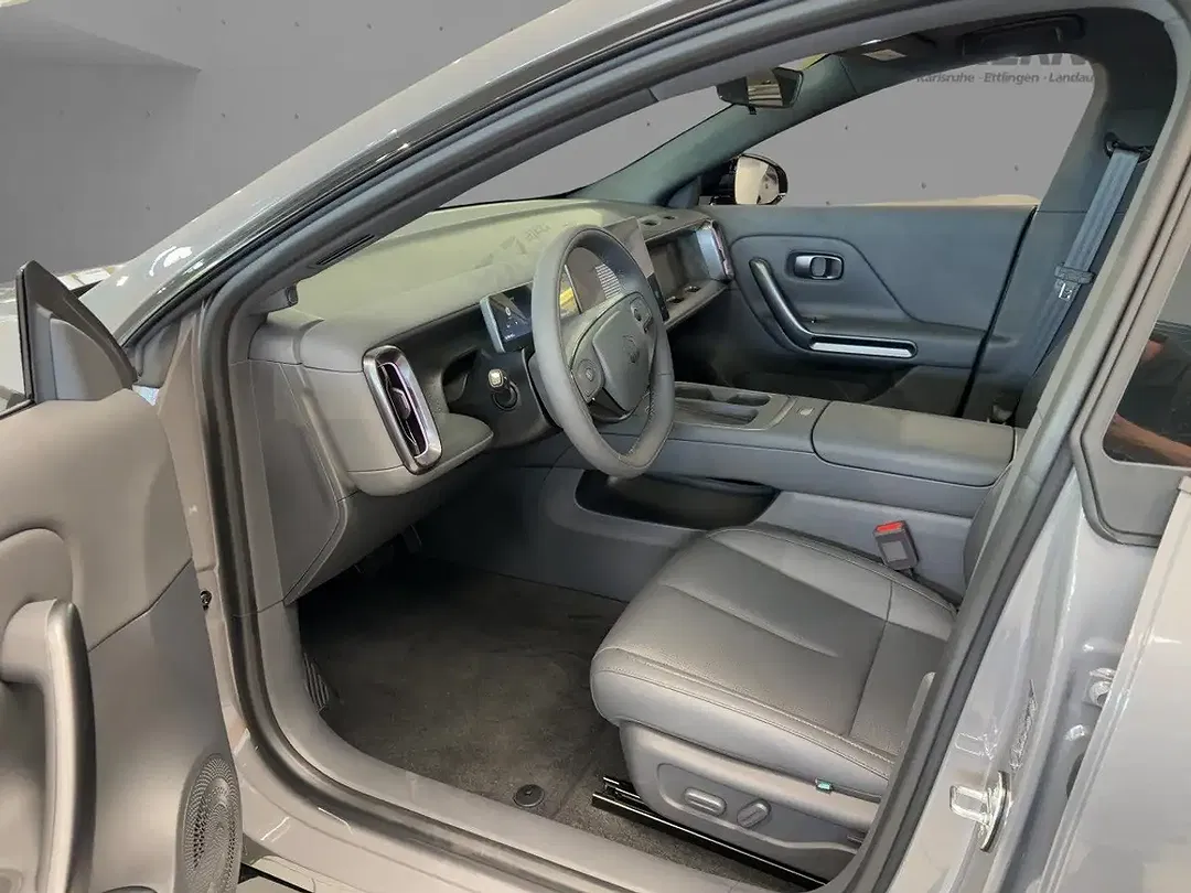 Leapmotor B05 - Thumbnail 6