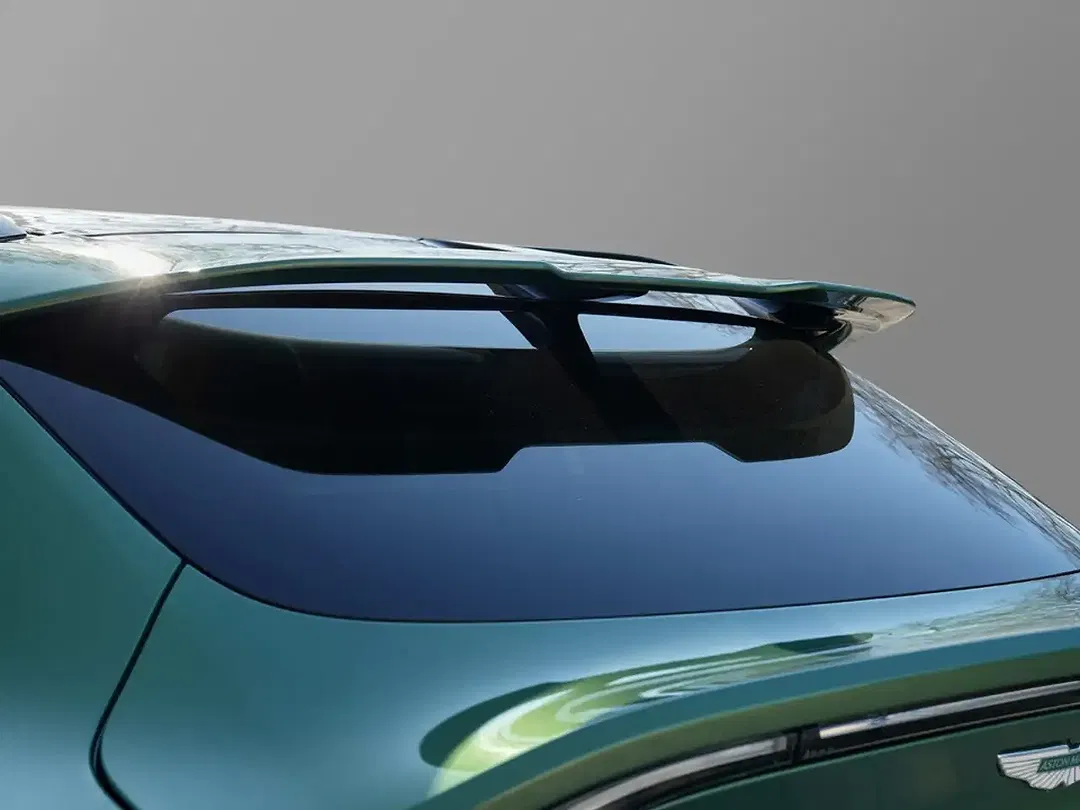 Aston Martin DBX S - Thumbnail 16