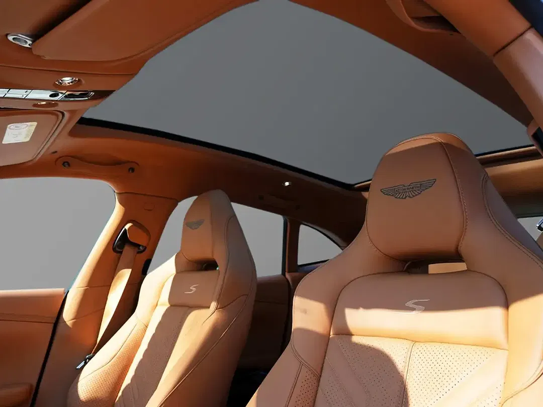 Aston Martin DBX S - Thumbnail 22