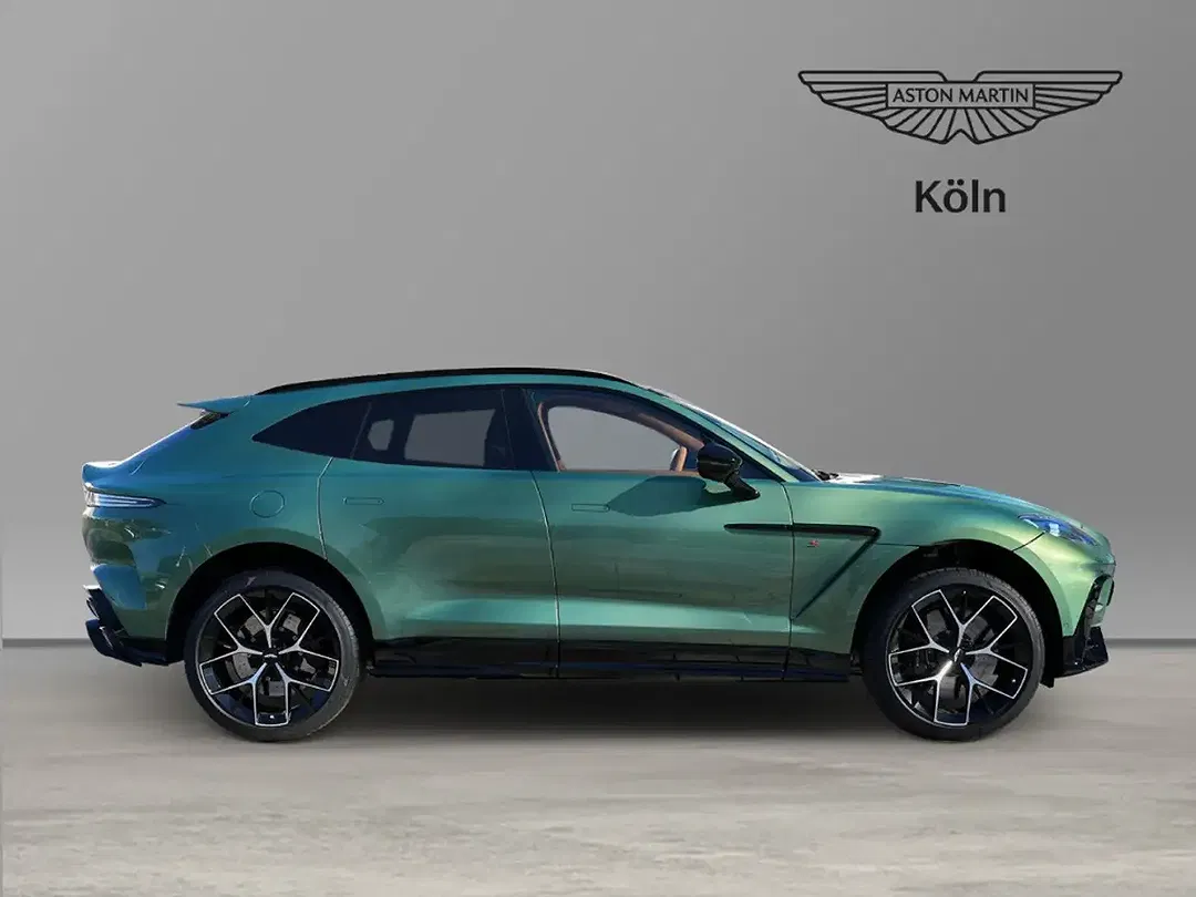 Aston Martin DBX S - Thumbnail 3