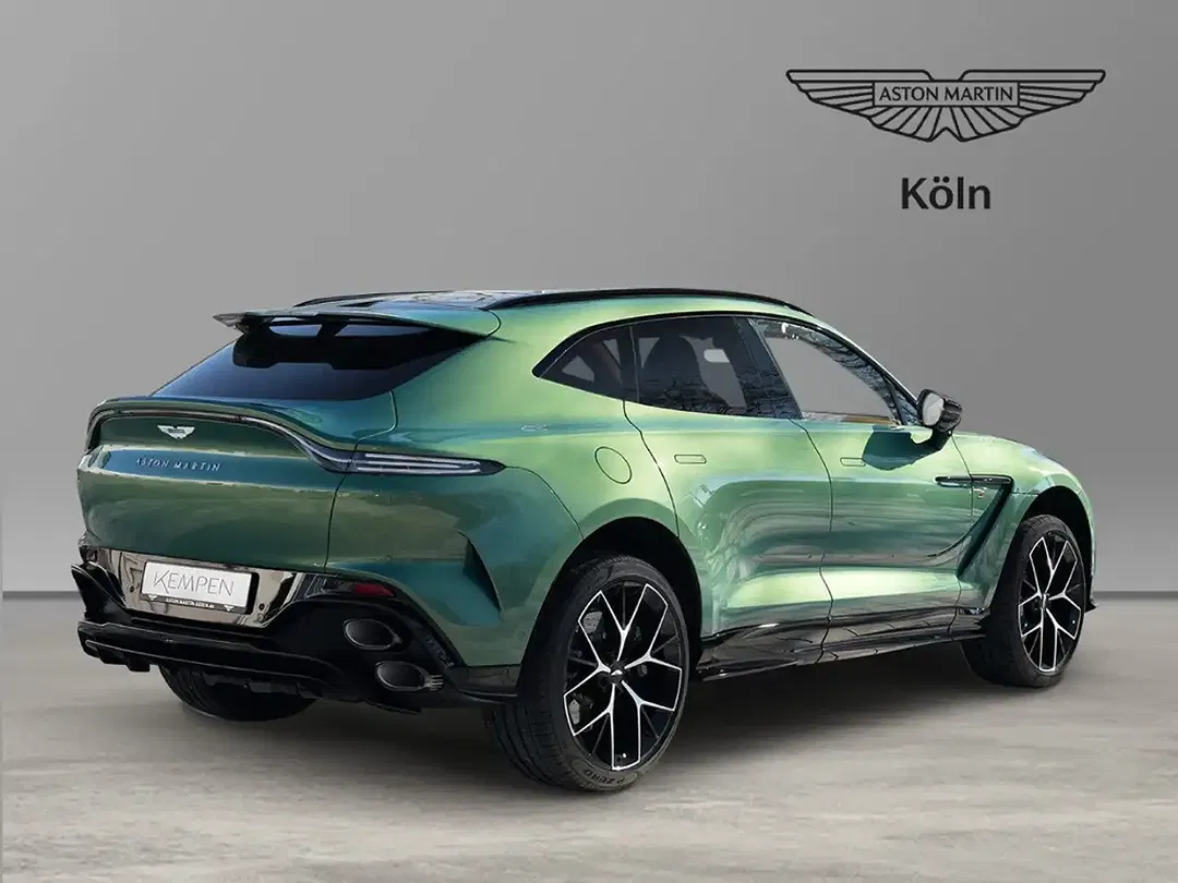 Aston Martin DBX S - Thumbnail 4