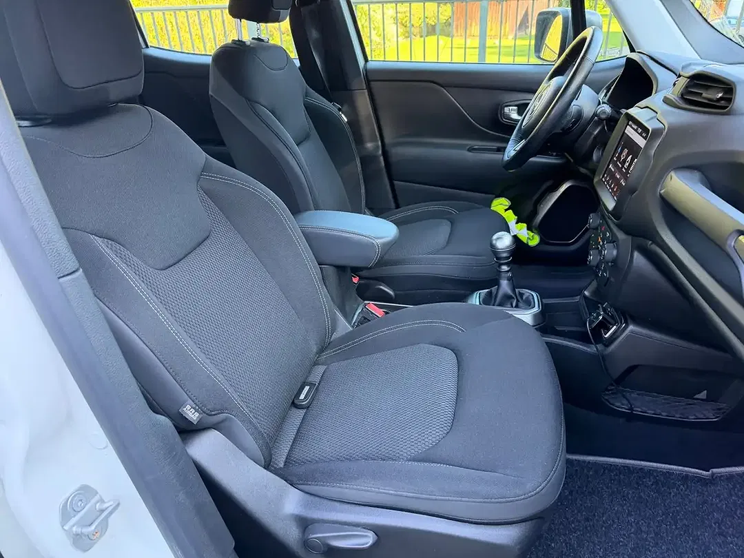 Jeep Renegade Limited - Thumbnail 15