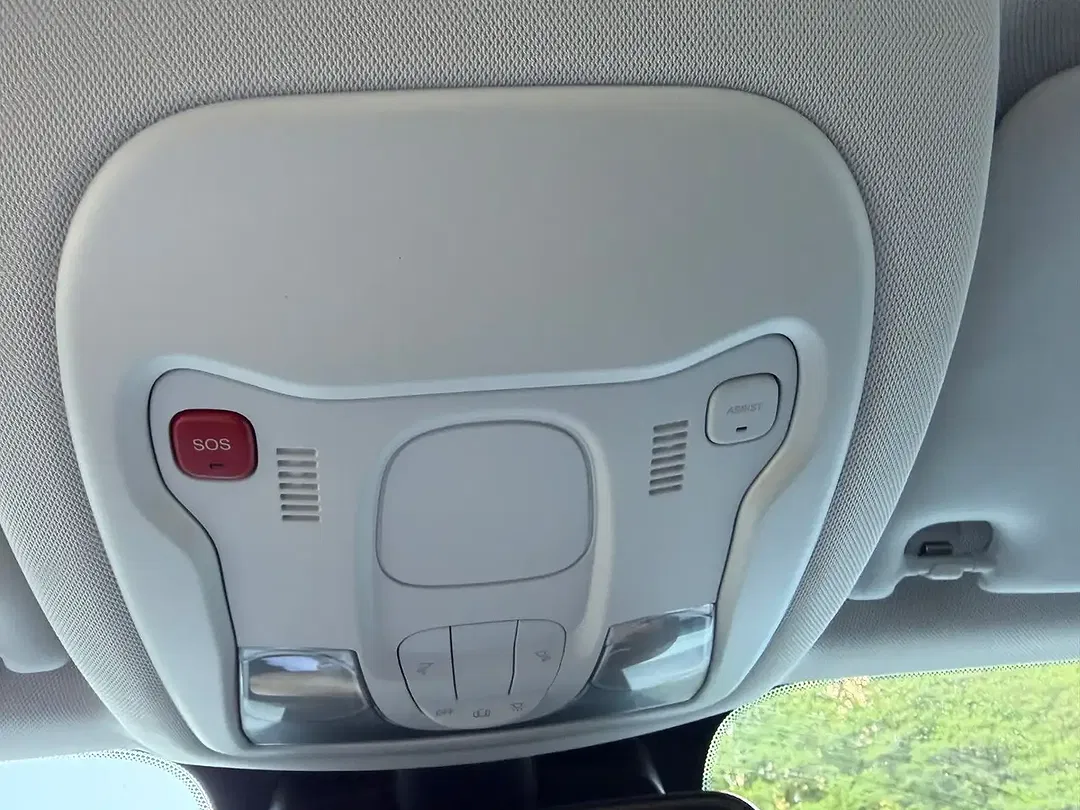 Jeep Renegade Limited - Thumbnail 24